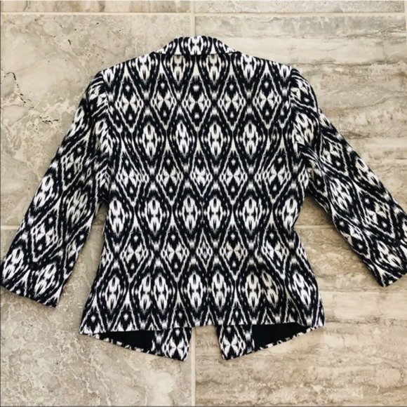 Classiques Entier Black & White Blazer MSRP $359 - Picture 4 of 10